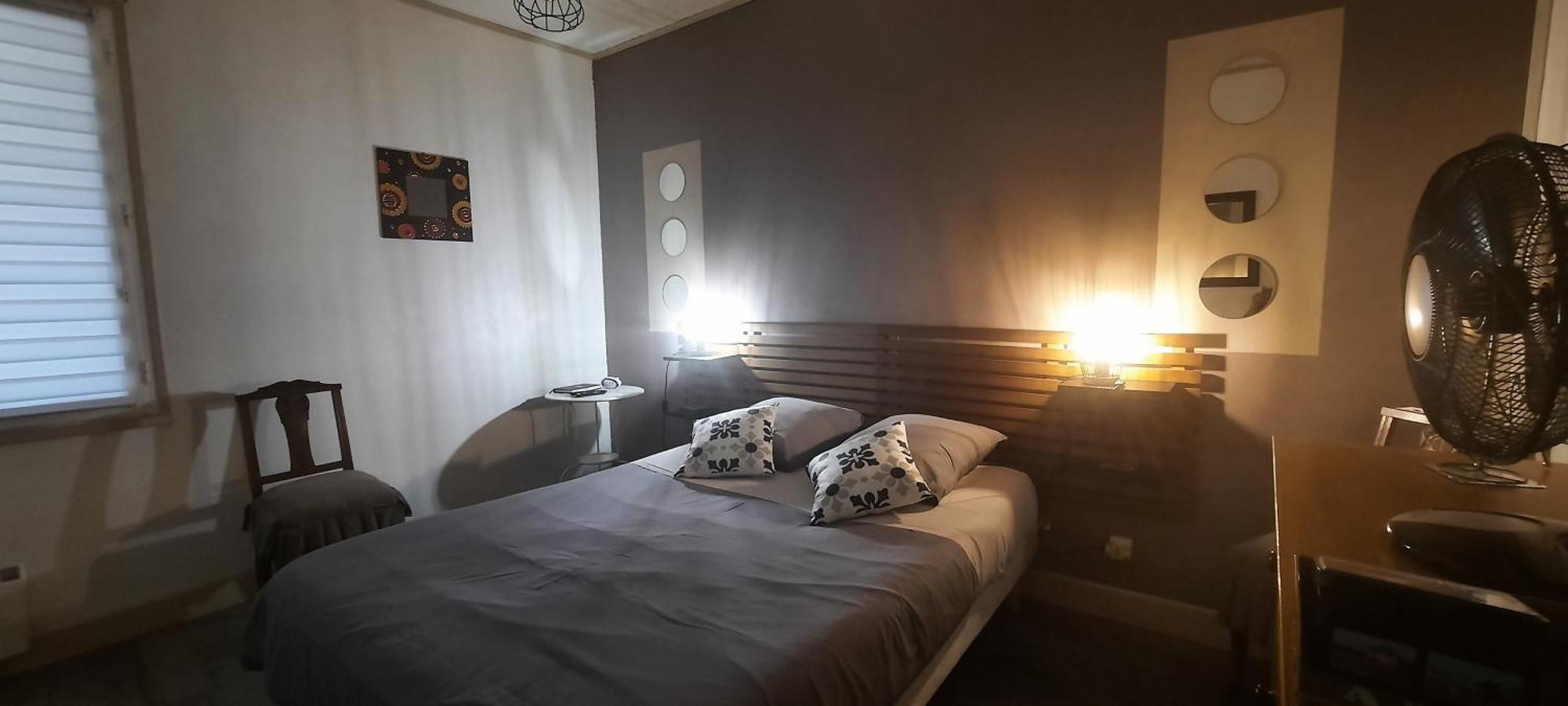 Chambres D'Hotes L'Hermitage Anzex Szoba fotó